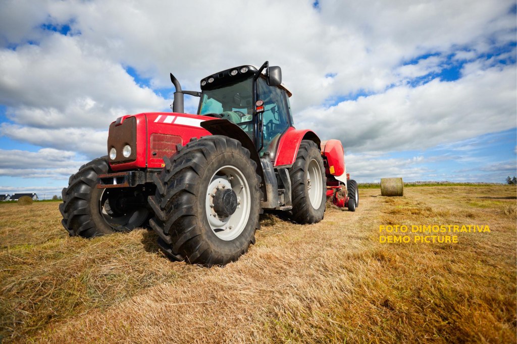 Dodatki za kmetijske traktorje - Fall. 49/2017 - Trib. di Ancona - Prodaja 5
