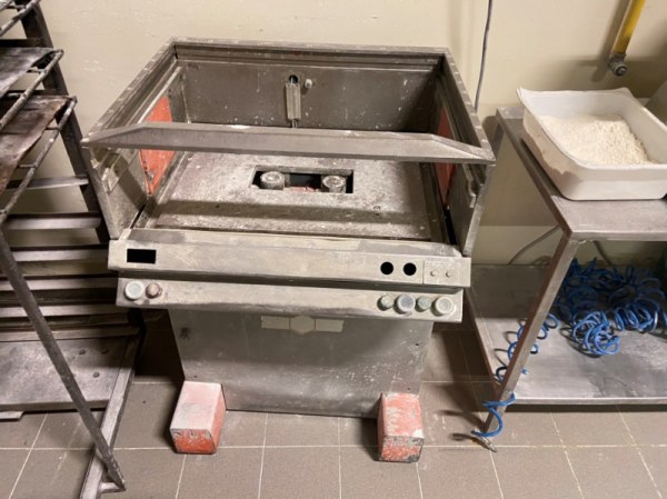 Industrial bakery - Machinery and equipment - Bank. n. 17/2019 - Spoleto Law Court - Sale 10