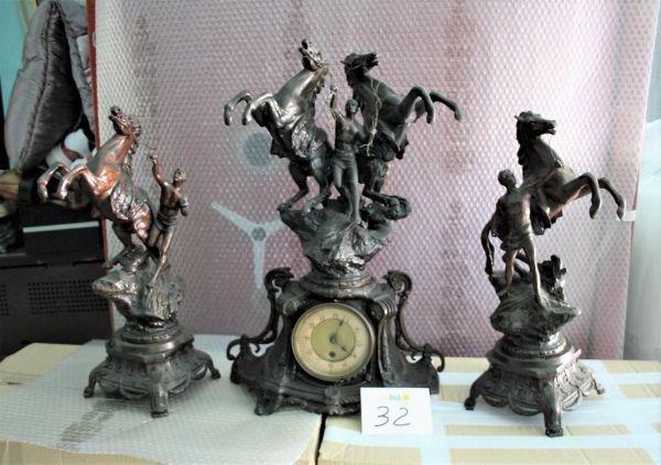 Oprema in starinjski predmeti - Slike, statue in pohištvo - Stečaj 49/2020 - Sodišče v Anconi - Prodaja 8