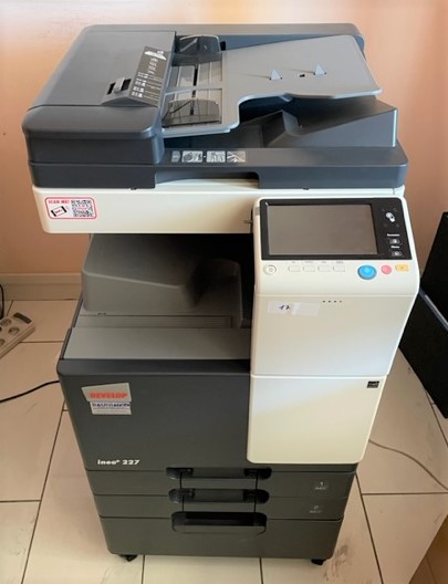 Office Furniture and Equipment - Bank 19/201- Foggia Law Court - Sale 3