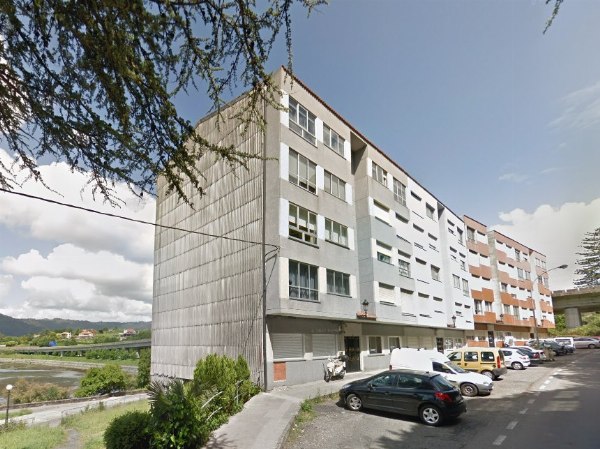 50% delež stanovanja v Pontedeume - A Coruña - Trgovec sodišča št. 3 v A Coruñi