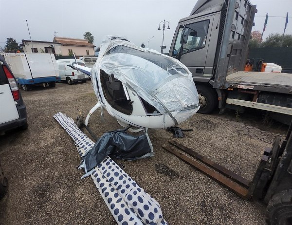 Araçlar - İki Kişilik Helikopter - İcra Satışı no.26/2023 - Cassino Mahkemesi - Satış 2