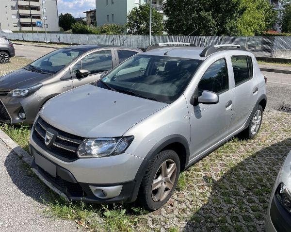 Dacia Sandero e Piaggio Medley 125 - Liq. Giud. 49/2024 - Tribunale de Verona