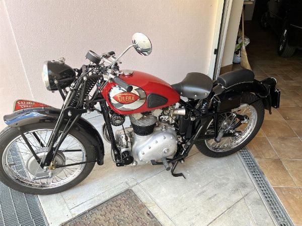 Gilera Saturno von 1951 und Kawasaki KLV 1000 - Tischpendeluhr - Privatverkauf