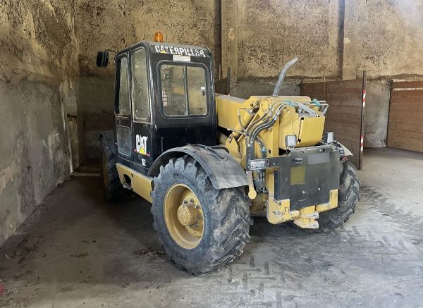 Trattori e macchine agricole - Sollevatore Caterpillar TH62 - Liquidazione der Patrimonio n. 12/2018 - Tribunale de Verona