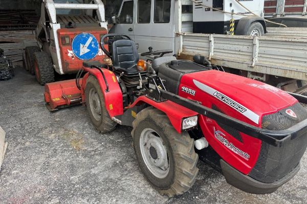 Traktor Valpadana 4655 ARM - Likvidacija sodišča št. 77/2024 - Sodišče v Catanii