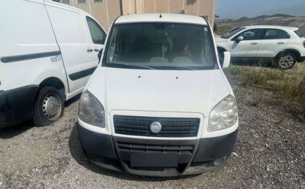 Izotermični Furgoni - IVECO 65C/E4 in FIAT Doblò - Stečaj 13/2018 - Sodišče v Caltanissetti