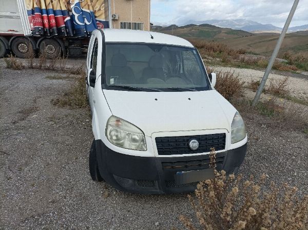 Refrigerated Vans - IVECO 65C/E4 and FIAT Doblò - Bankruptcy 13/2018 - Court of Caltanissetta - Sale 2