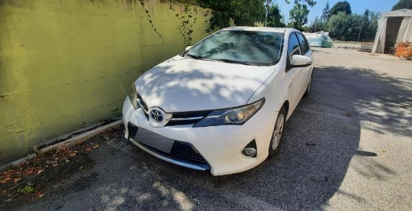 Almacén de material eléctrico - Toyota Auris, Renault Master - Liquidación Judicial n. 296/2024 - Tribunal de Milán - Venta 3