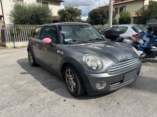 Mechanische Bearbeitung, - Maschinen und Ausrüstungen, - MINI One und BMW Motorrad - Ger. Liquidation Nr.13/2024 - Gericht von Terni - Verkauf 2