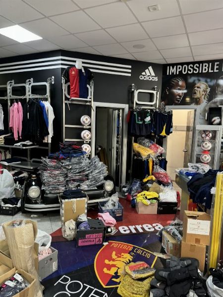 Abbigliamento sportivo - Arredi negozio - Liquidazione Giudiziale n.16/2024 - Tribunale di Potenza