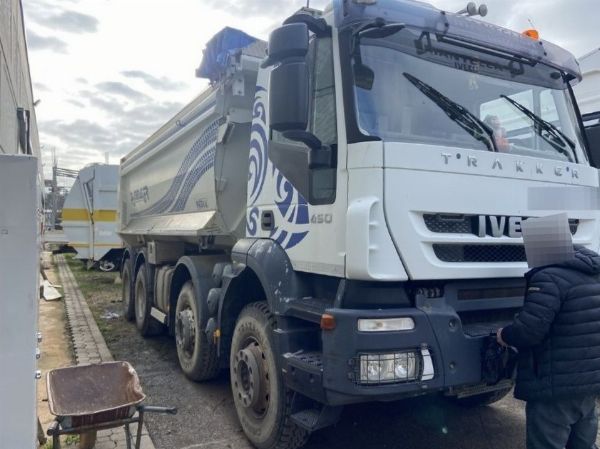 Autocarro IVECO con Cassone - Beni Strumentali da Leasing - Intrum Italy S.p.A