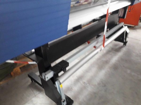 Plotter da stampa e taglio Roland VG2-640 - beni strumentali provenienti da leasing 