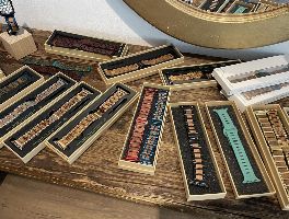 Stock di orologi, cinturini Apple Watch e bigiotteria