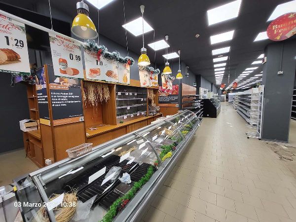Arredi e attrezzature per supermercato