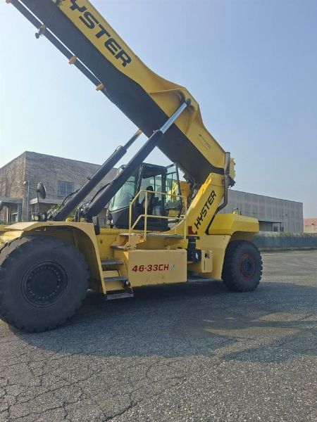 Carrello elevatore porta container, - Semirimorchio e Spazzatrice stradale