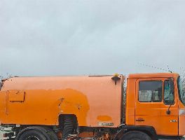 Carrello elevatore porta container, - Semirimorchio e Spazzatrice stradale