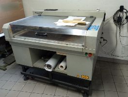Macchine da ricamo, - Magazzino filati, arredi e attrezzature