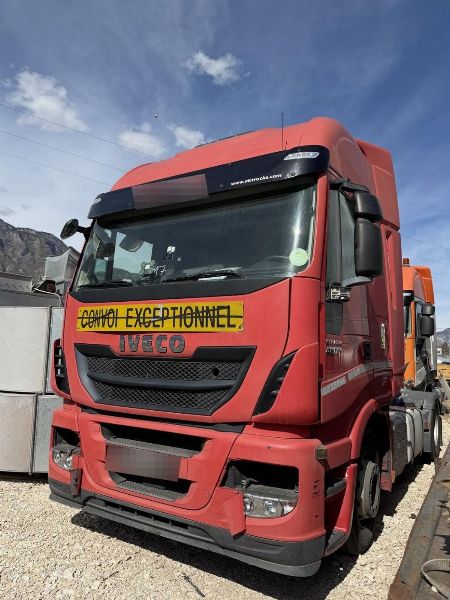 Trattori stradali IVECO