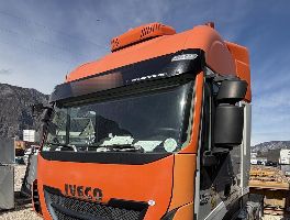 Trattori stradali IVECO