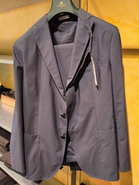 Giacche, abiti e accessori abbigliamento
