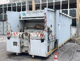 Autocarri, autocompattatori - Cassoni e compattatori scarrabili