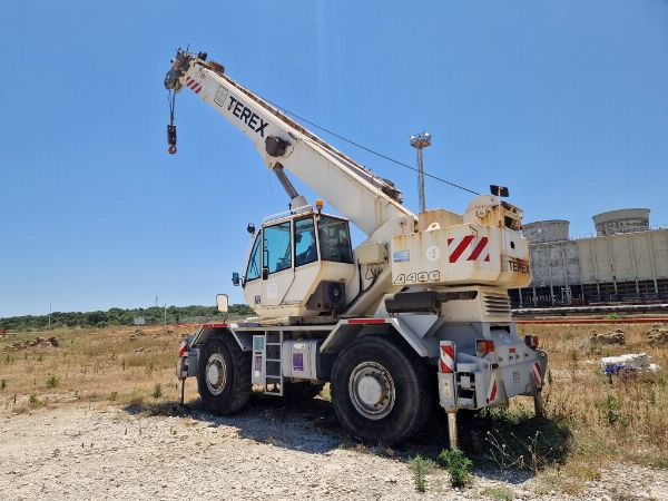 Autogrù e sollevatore telescopico - Attrezzature per saldatura
