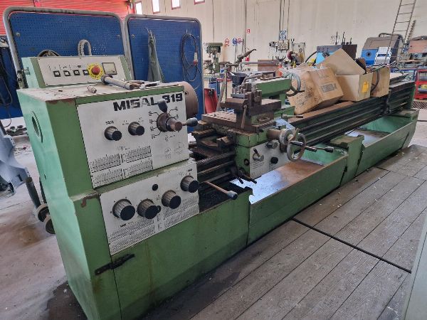 Attrezzature per officina meccanica