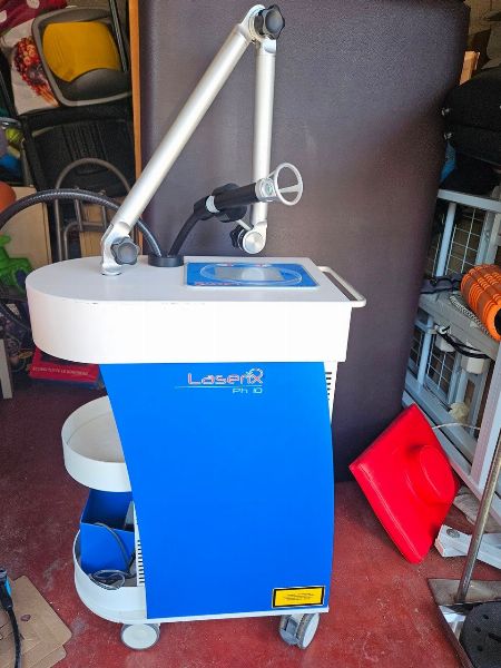 Dispositivo per laser terapia, - Arredi medicali