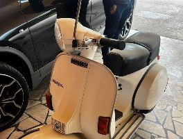 Piaggio Vespa