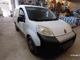 Attrezzature e materiali edili - Escavatore, bobcat e automezzi
